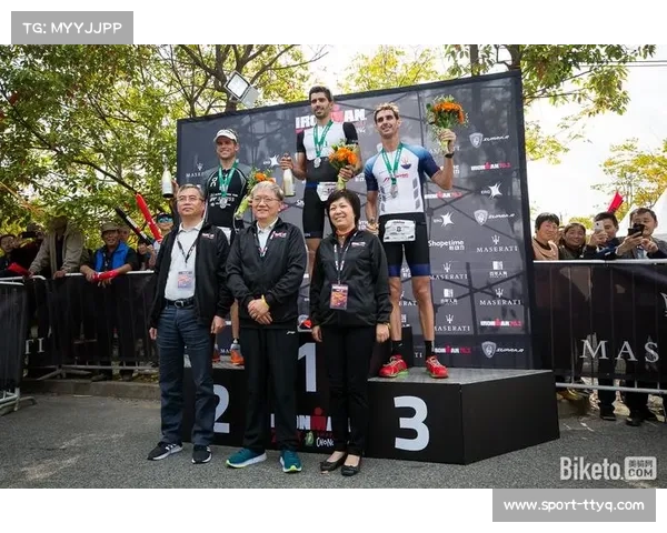 新西兰选手在IRONMAN 70.3上海崇明站女子职业组中展现明显优势 新西兰选手在IRONMAN 70.3上海崇明站女子职业组中展现明显优势